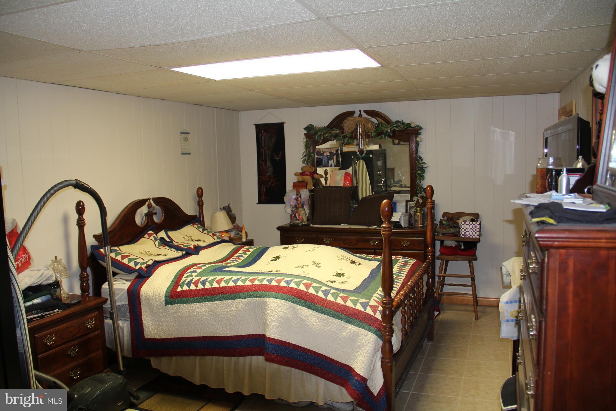 336 Lockhouse Road Falling Waters, WV 25419 - Photo 22 of 28 Bedroom (Master)