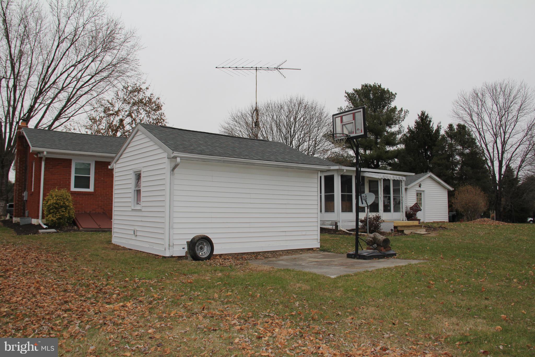 336 Lockhouse Road Falling Waters, WV 25419 - Photo 4 of 28 Exterior (Rear)