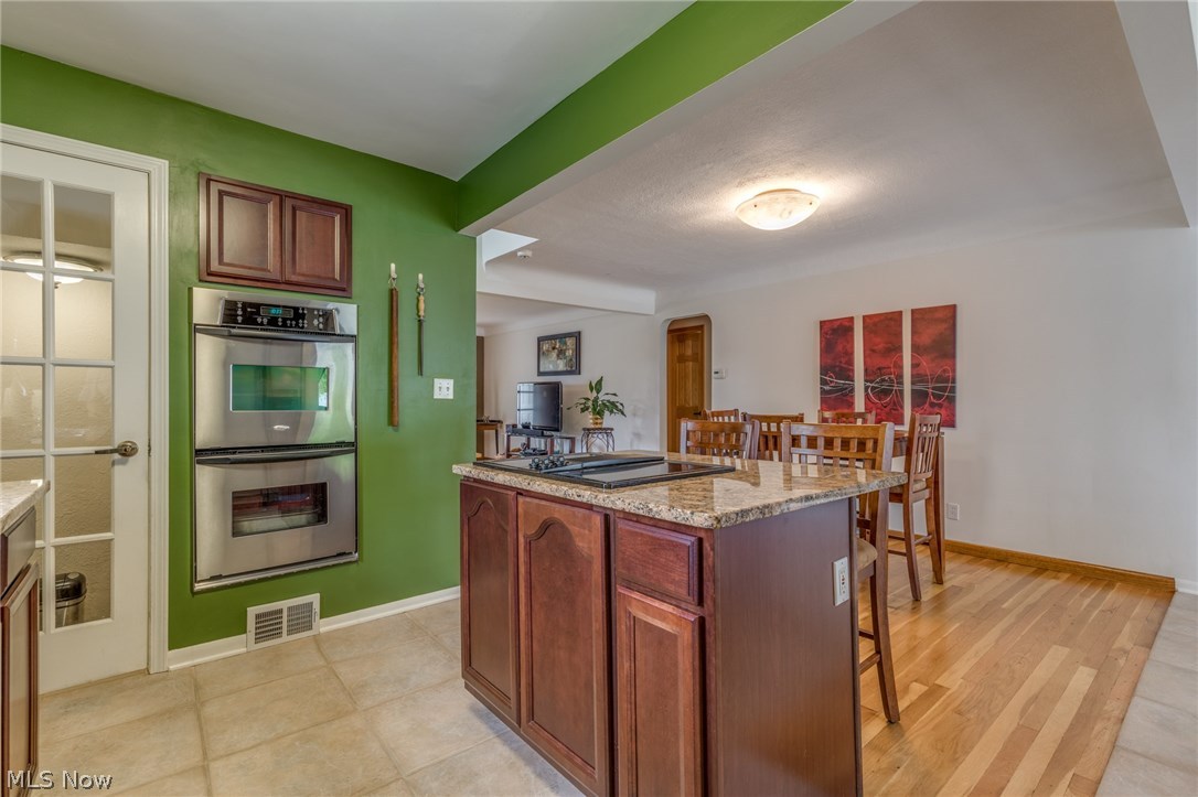 4102 Wyncote Road South Euclid, OH 44121 - Photo 5 of 28