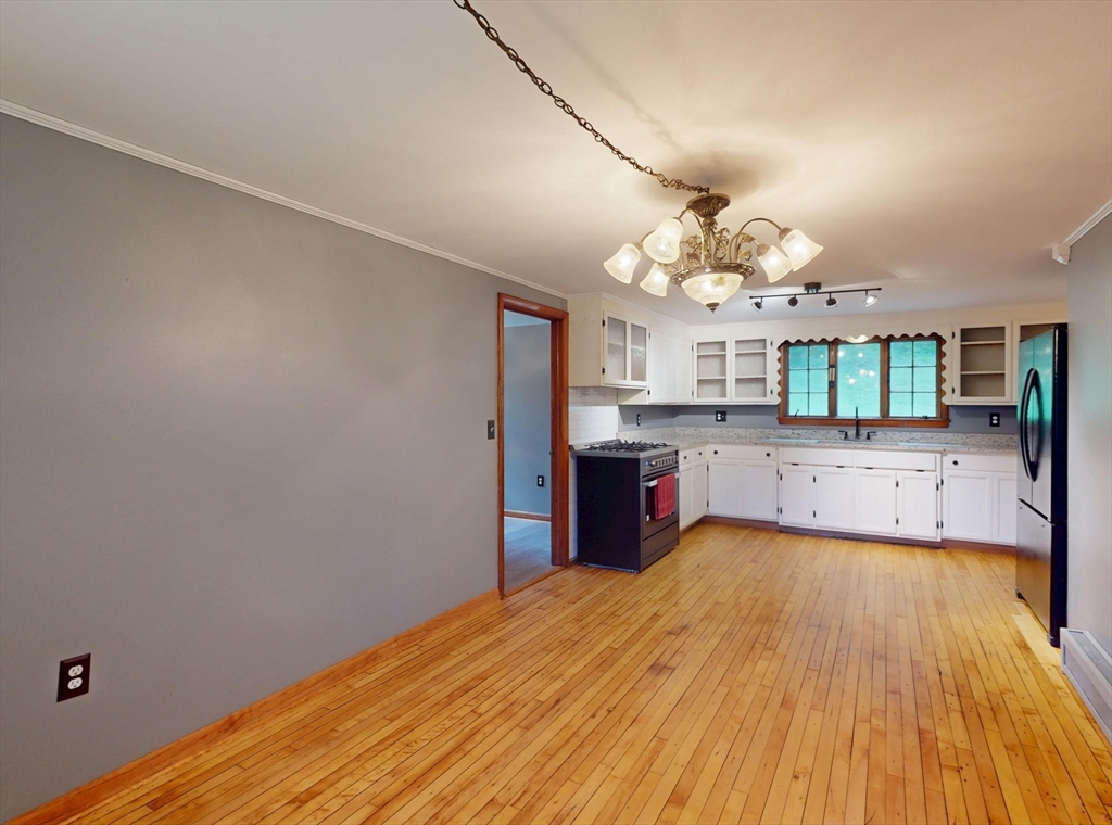 223 Main Road Gill, MA 01354 - Photo 11 of 41