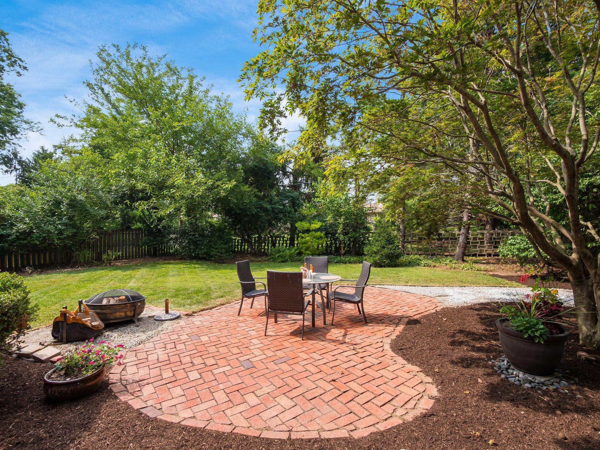 2030 Chardon Road Columbus, OH 43220 - Photo 42 of 56 Paver Patio