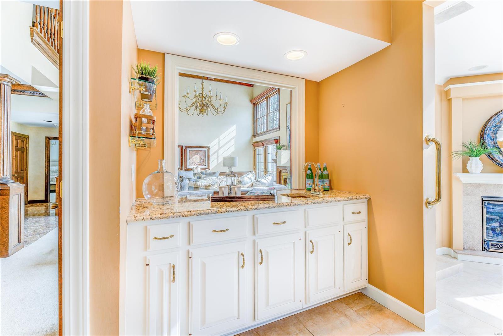 182 South Mason Road St. Louis, MO 63141 - Photo 11 of 36 Gallery Image 11