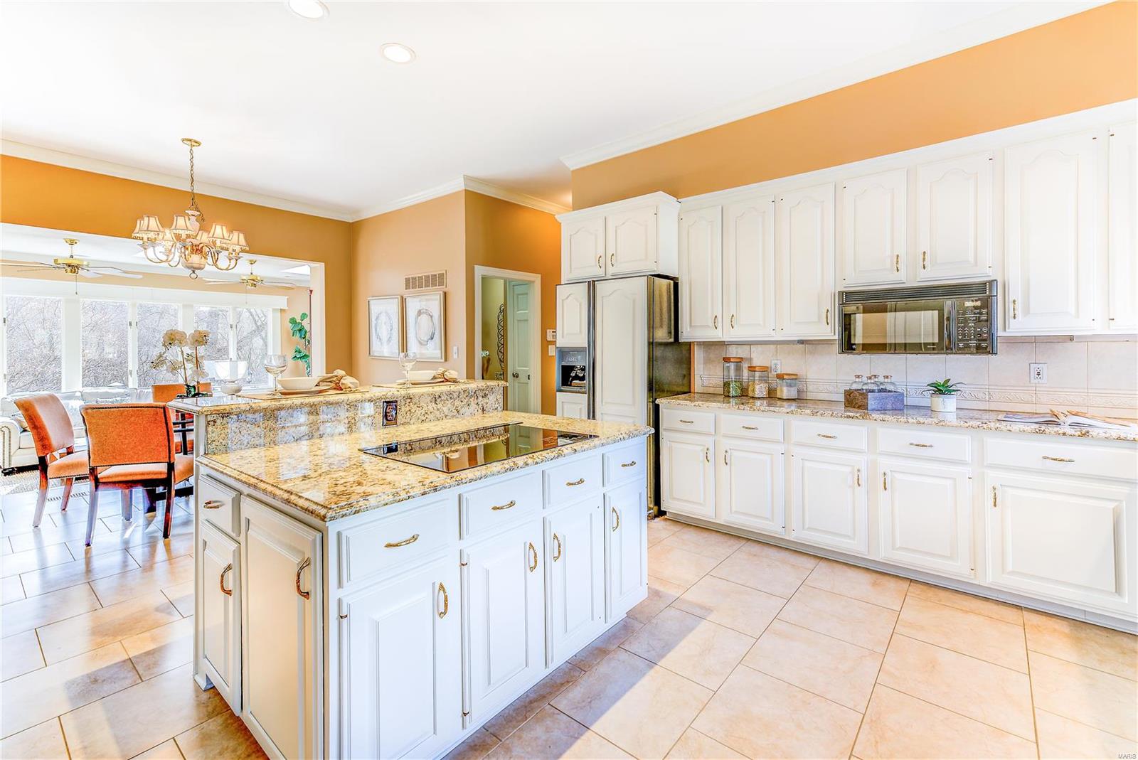 182 South Mason Road St. Louis, MO 63141 - Photo 12 of 36 Gallery Image 12