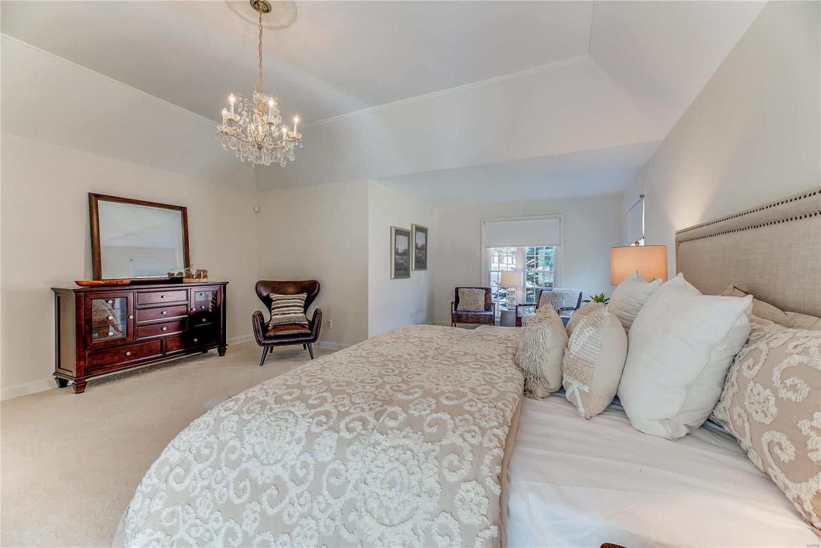 182 South Mason Road St. Louis, MO 63141 - Photo 16 of 36 Gallery Image 16