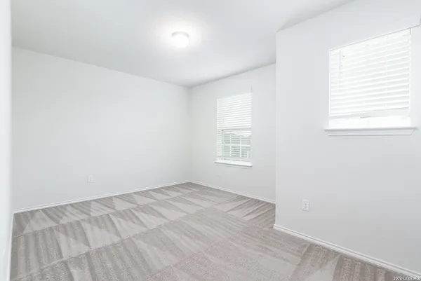 $1,950 | 186 Texas Thistle, New Braunfels, TX 78130