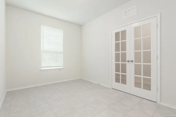 $1,950 | 186 Texas Thistle, New Braunfels, TX 78130