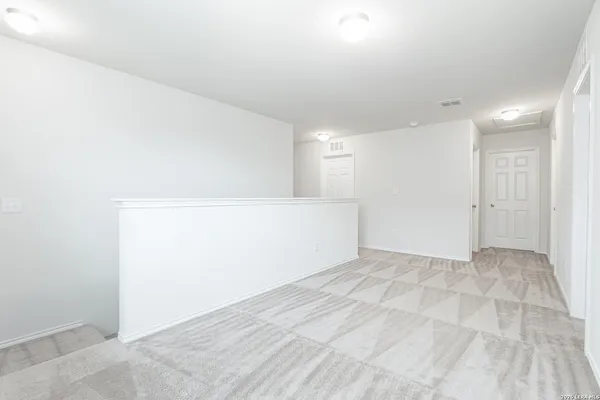 $1,950 | 186 Texas Thistle, New Braunfels, TX 78130