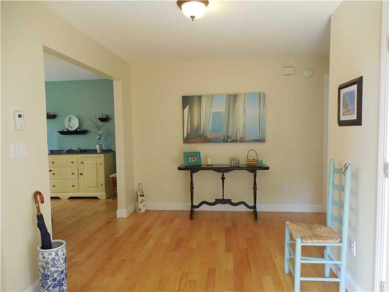 22 Heath Road Kennebunk, ME 04043 - Photo 15 of 31 Entry.