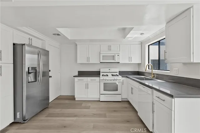 $500,000 | 18958 Sherman Way, Unit 17, Reseda, CA 91335