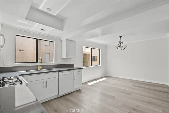 $500,000 | 18958 Sherman Way, Unit 17, Reseda, CA 91335