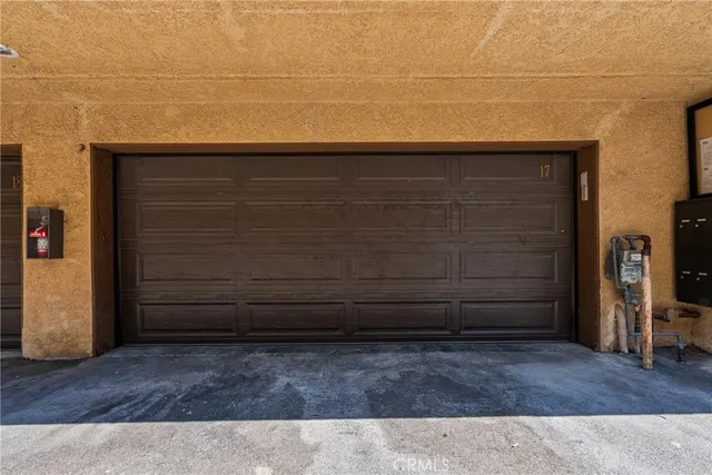 $500,000 | 18958 Sherman Way, Unit 17, Reseda, CA 91335