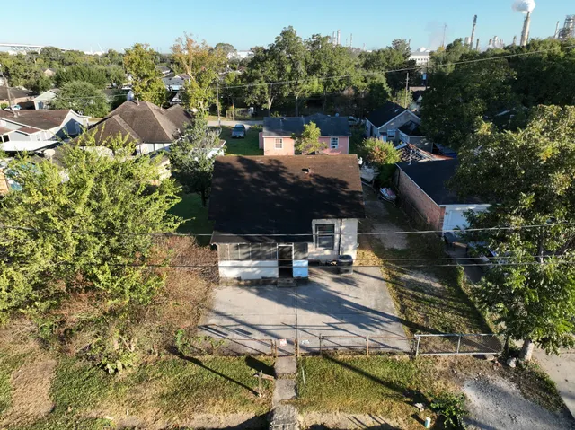 $144,900 | 9429 East Avenue H, Houston, TX 77012
