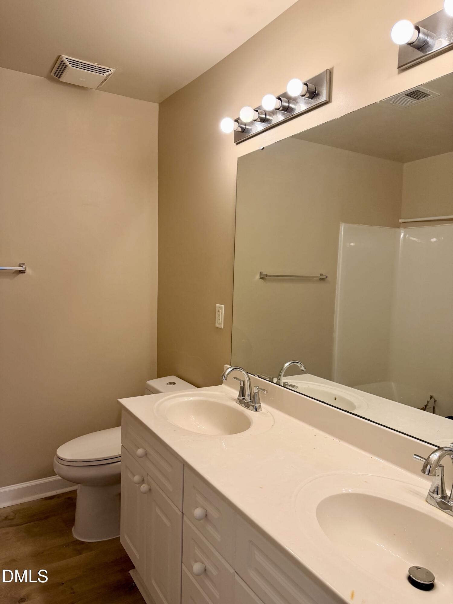 929 Morreene Road, Unit B23 Durham, NC 27705 - Photo 5 of 10