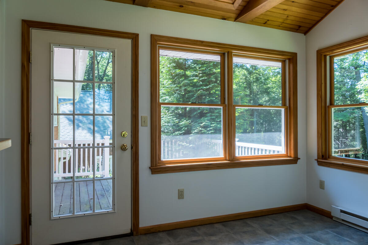 39 Spar Cove Road Freeport, ME 04032 - Photo 19 of 67 23-Sunroom (4 of 4)