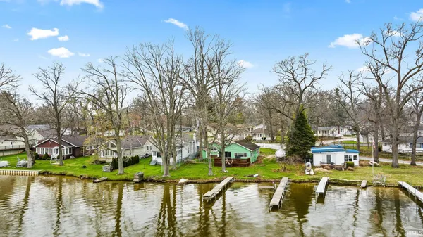 $314,900 | 7993 North Tippecanoe Drive, Walkerton, IN 46574