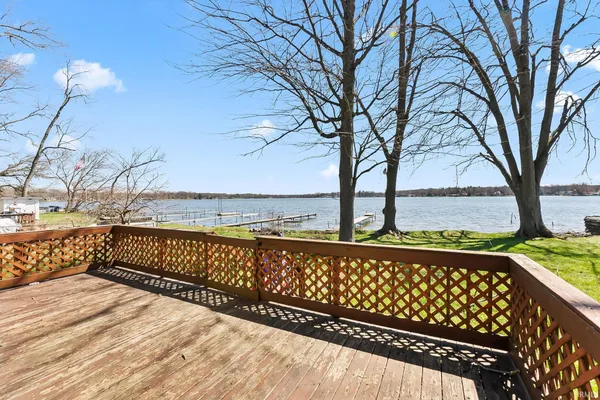 $314,900 | 7993 North Tippecanoe Drive, Walkerton, IN 46574