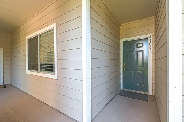 $229,000 | 12800 Melville Drive, Unit A109, Montgomery, TX 77356