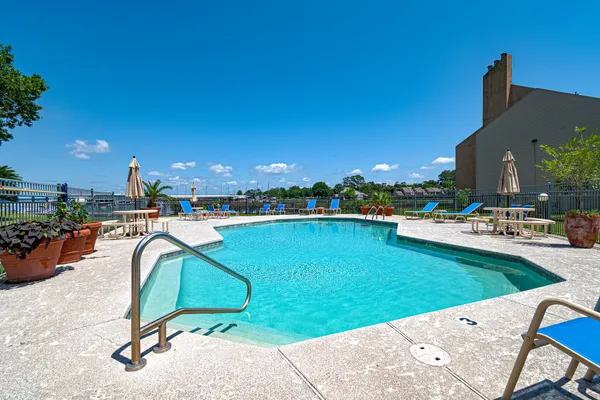 $229,000 | 12800 Melville Drive, Unit A109, Montgomery, TX 77356