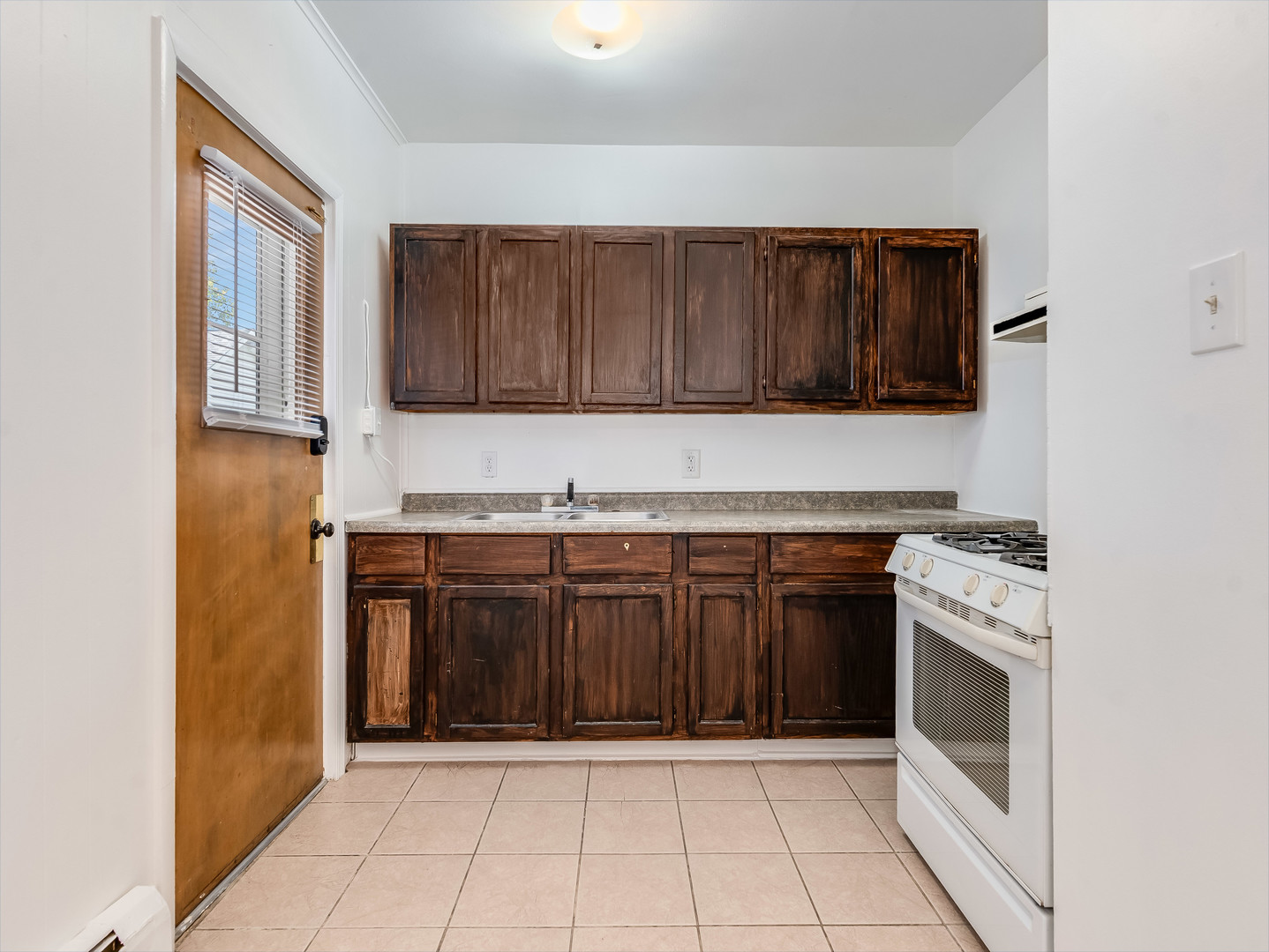 3 East Main Street, Unit 4 Cary, IL 60013 - Photo 10 of 12