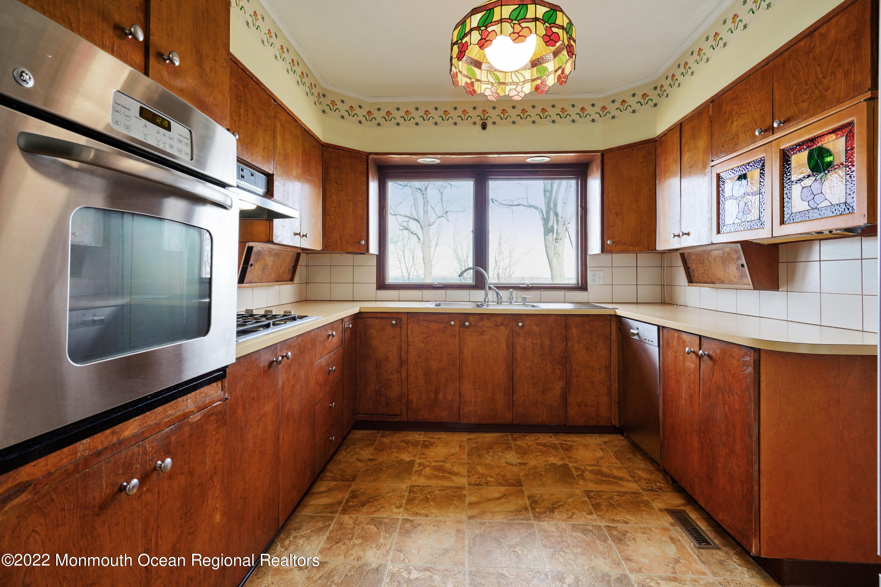 28 Belvidere Road Atlantic Highlands, NJ 07716 - Photo 16 of 56 Kitchen