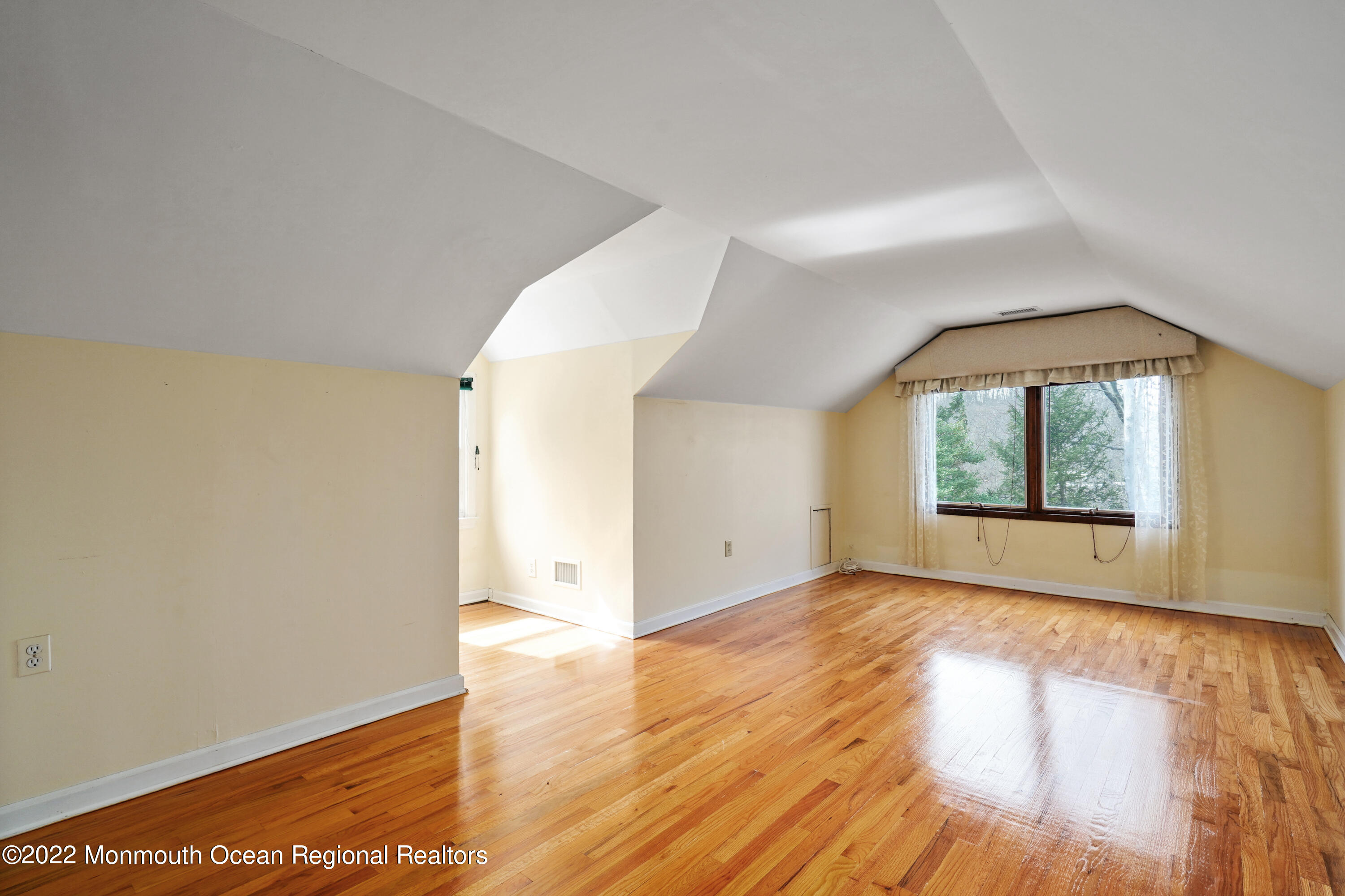 28 Belvidere Road Atlantic Highlands, NJ 07716 - Photo 23 of 56 Bedroom- upstairs