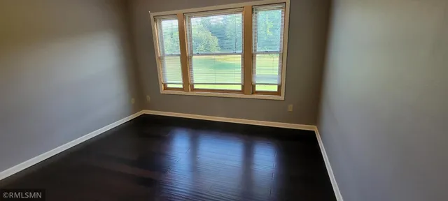 $1,950 | 1300 146th Avenue, Unit B, New Richmond, WI 54017