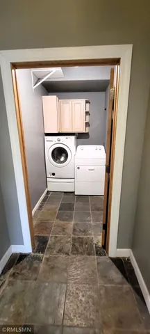 $1,950 | 1300 146th Avenue, Unit B, New Richmond, WI 54017