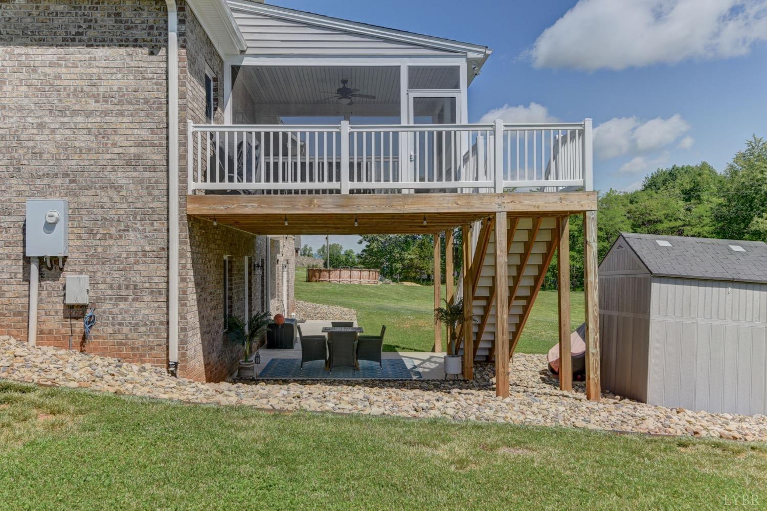 2667 Bellevue Road Forest, VA 24551 - Photo 47 of 55 front view of a house with a porch