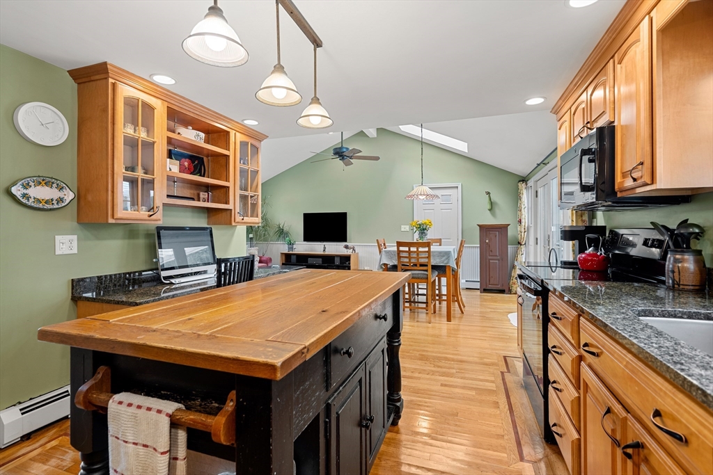 53 Centre Street Danvers, MA 01923 - Photo 6 of 40 Gallery Image 6