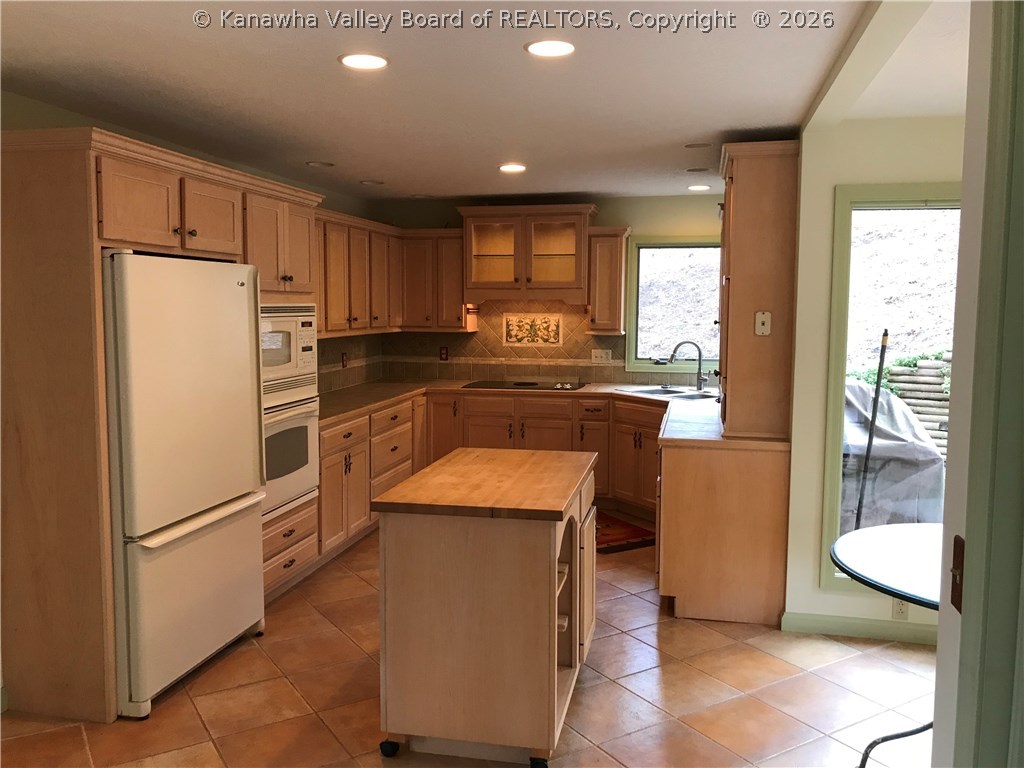 123 Falls Run Road Charleston, WV 25311 - Photo 7 of 30 Gallery Image 7