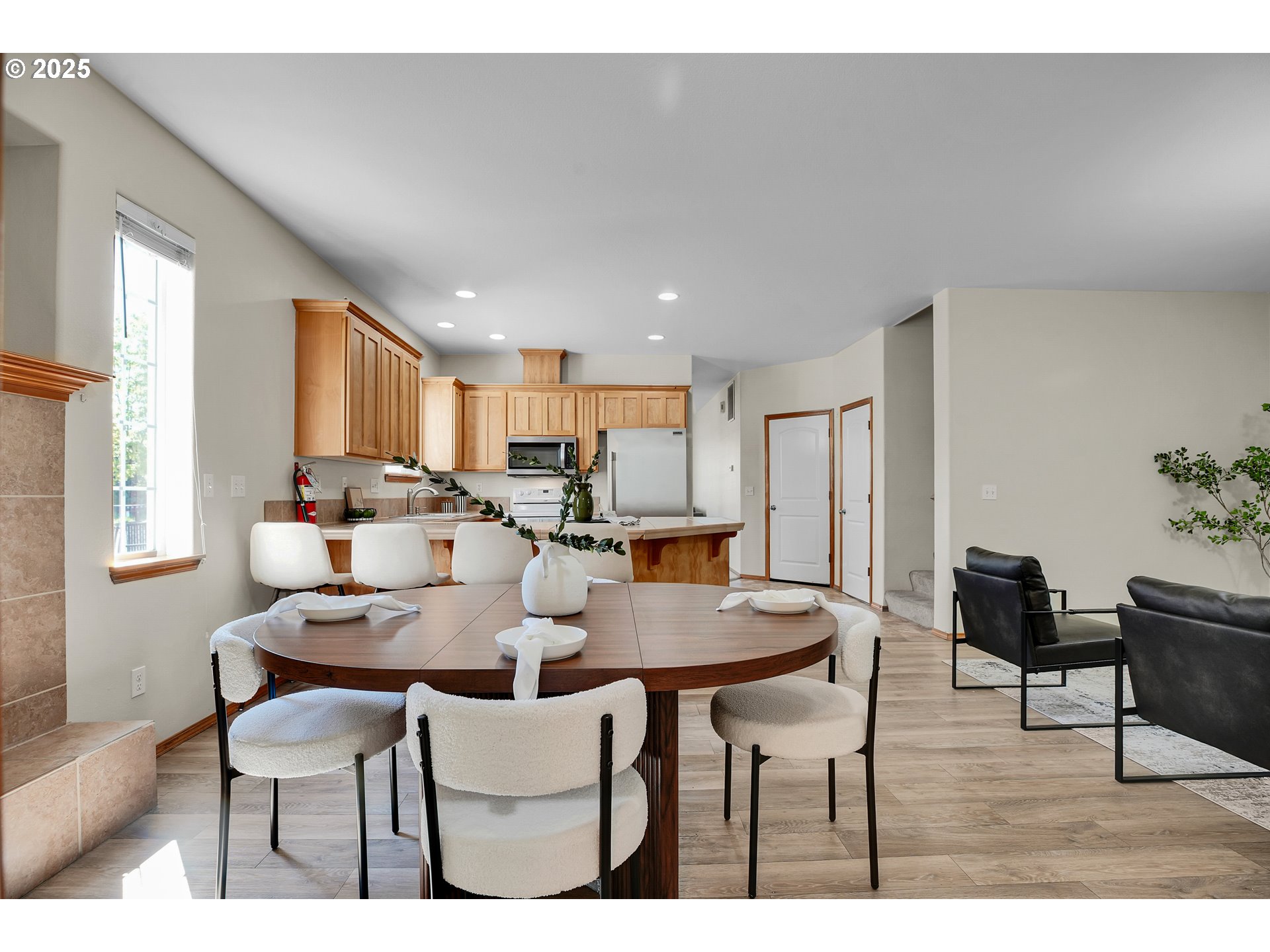 2227 Southeast 174th Avenue Portland, OR 97233 - Photo 13 of 42