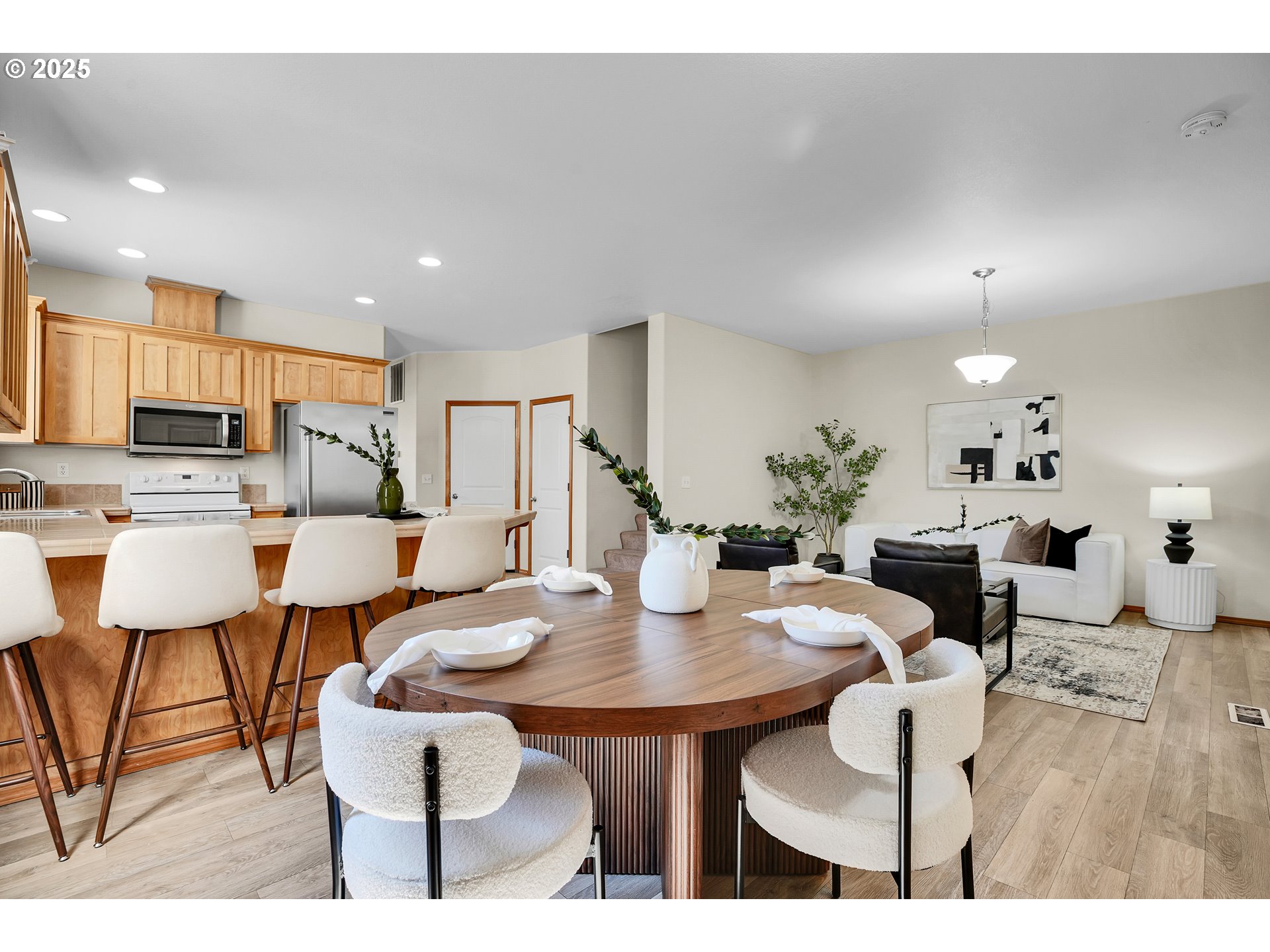 2227 Southeast 174th Avenue Portland, OR 97233 - Photo 15 of 42