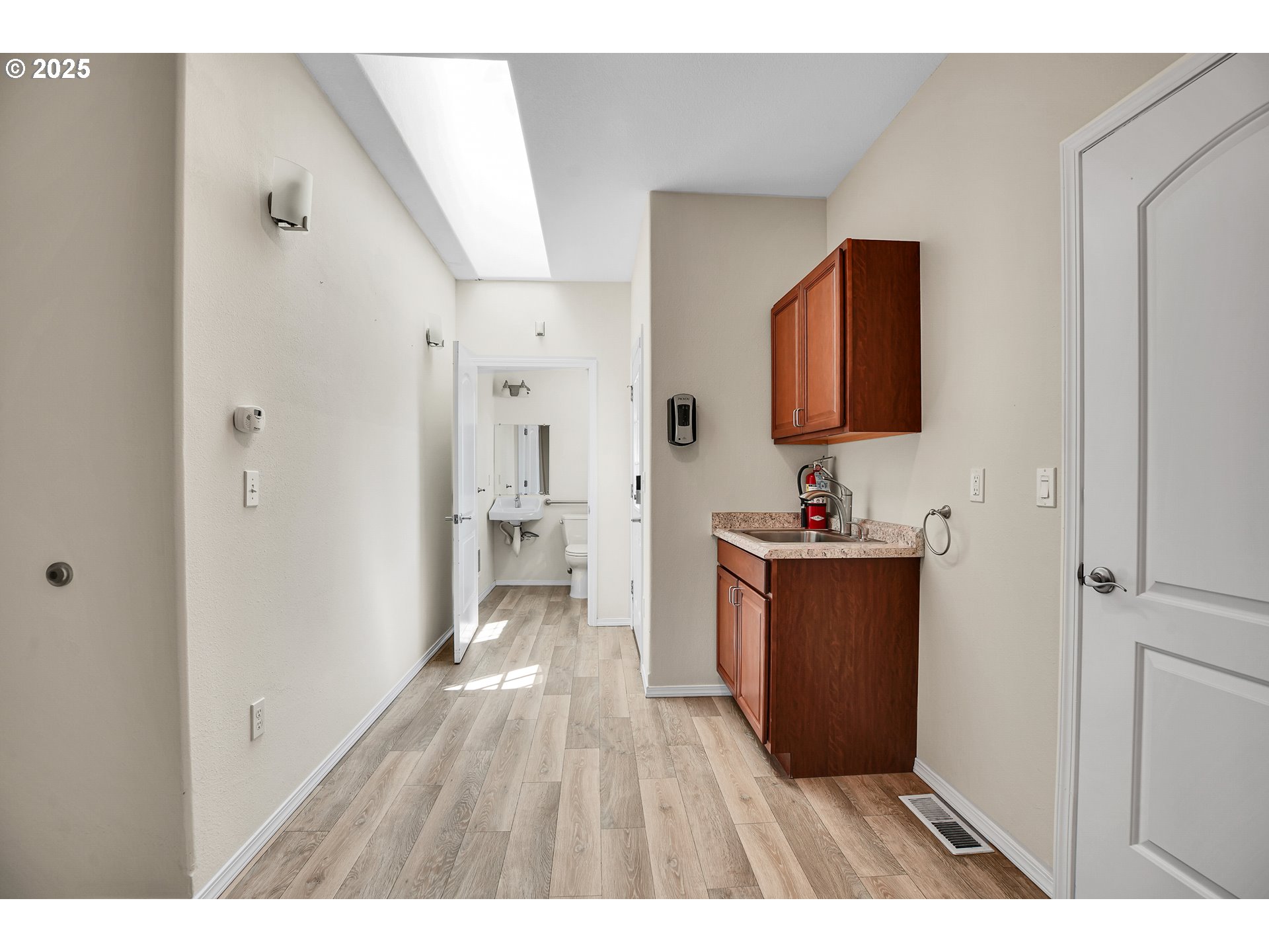 2227 Southeast 174th Avenue Portland, OR 97233 - Photo 19 of 42