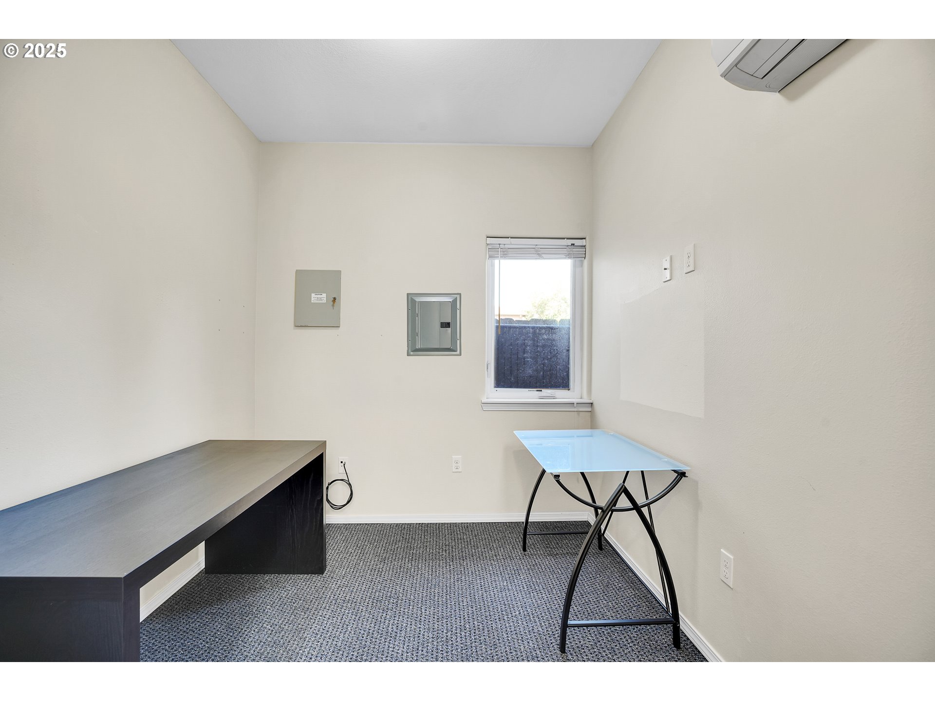 2227 Southeast 174th Avenue Portland, OR 97233 - Photo 23 of 42 Den/Office