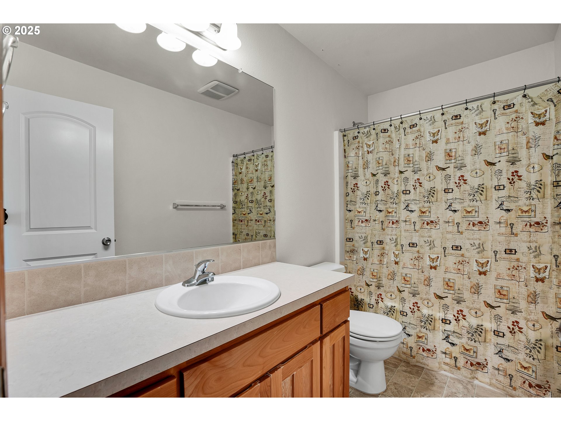 2227 Southeast 174th Avenue Portland, OR 97233 - Photo 37 of 42 Bathroom