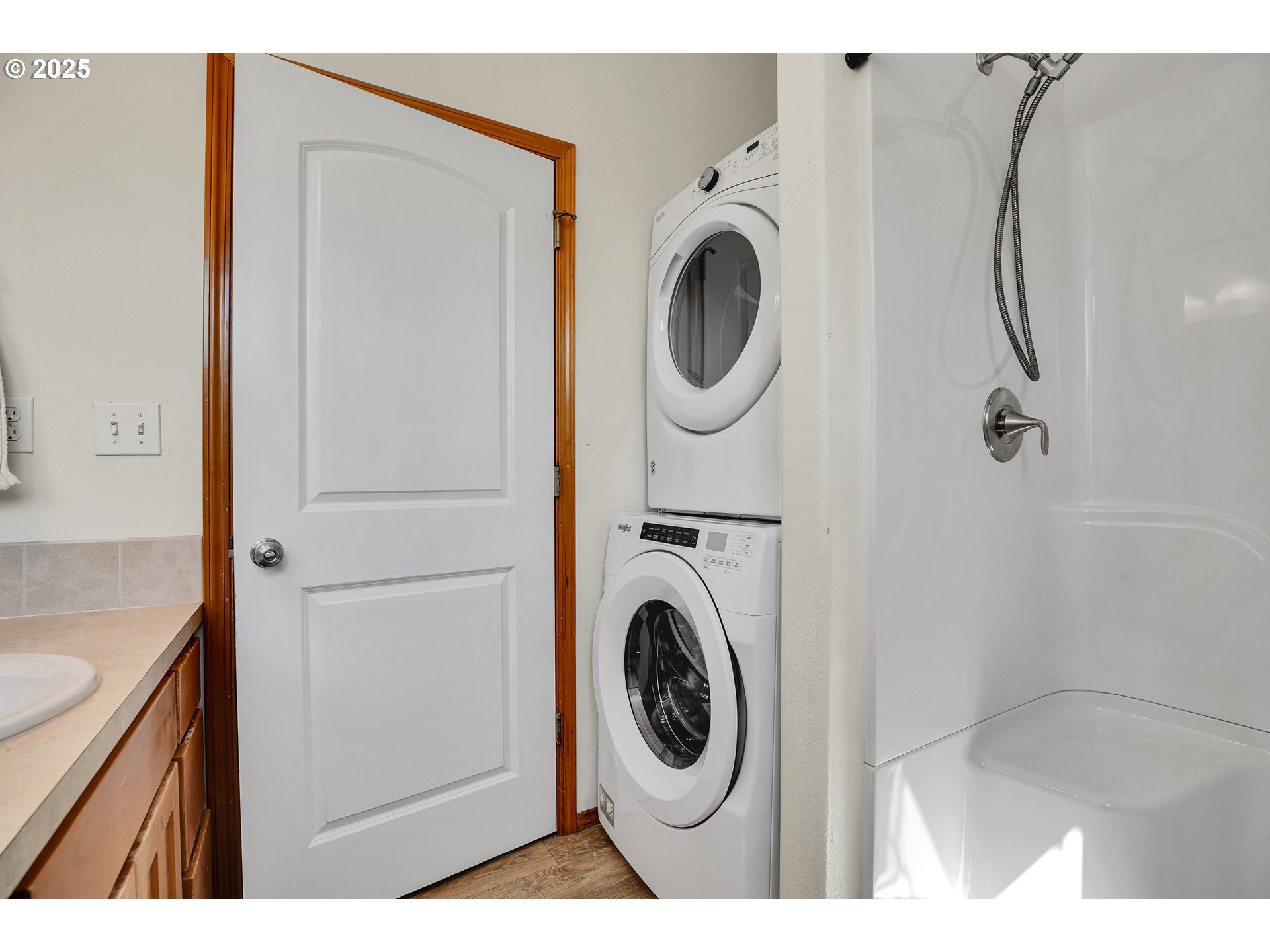 2227 Southeast 174th Avenue Portland, OR 97233 - Photo 6 of 42 Bathroom