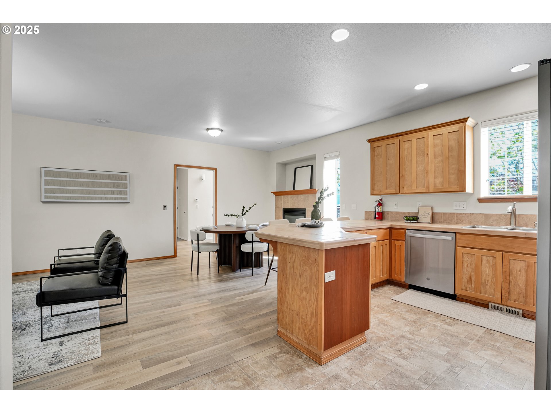 2227 Southeast 174th Avenue Portland, OR 97233 - Photo 7 of 42