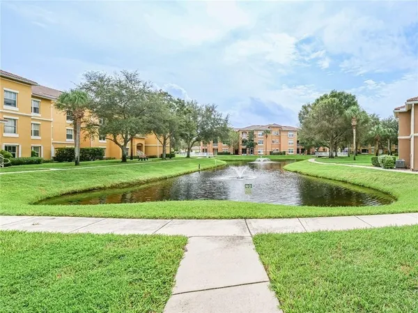 $1,700 | 5090 Fairways Circle, Unit H202, Vero Beach, FL 32967