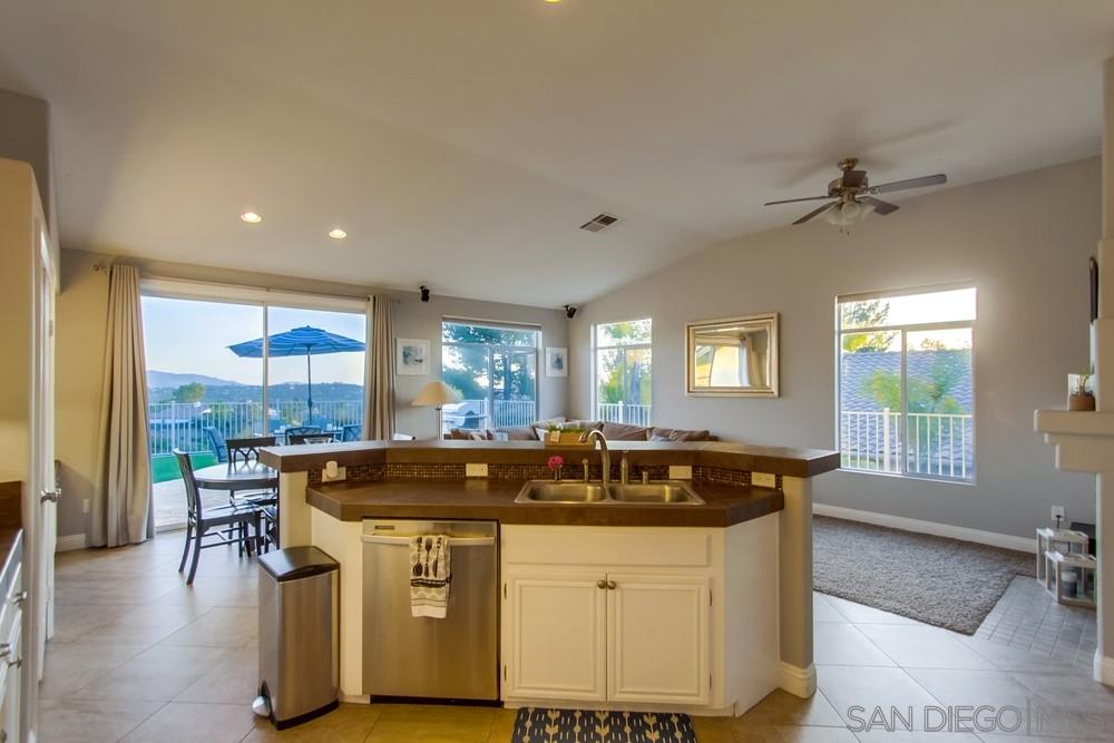2665 Lobelia Road Alpine, CA 91901 - Photo 9 of 25