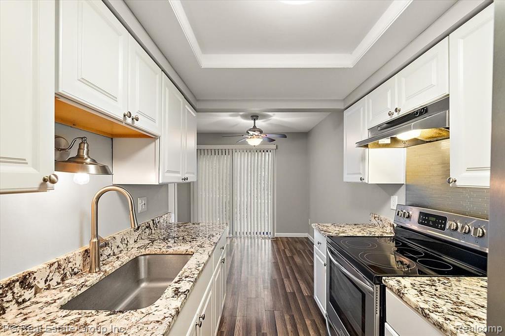 1432 Oakbrook Rochester Hills Rochester, MI 48307 - Photo 11 of 34