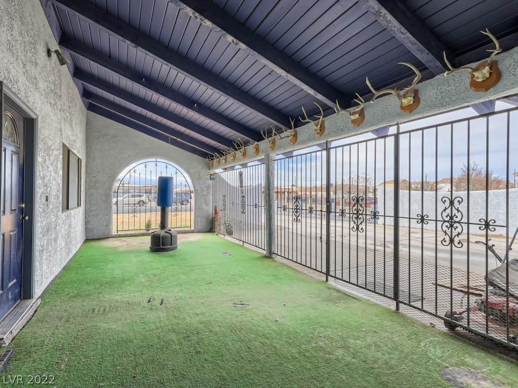 1530 North Ringe Lane Las Vegas, NV 89110 - Photo 3 of 31