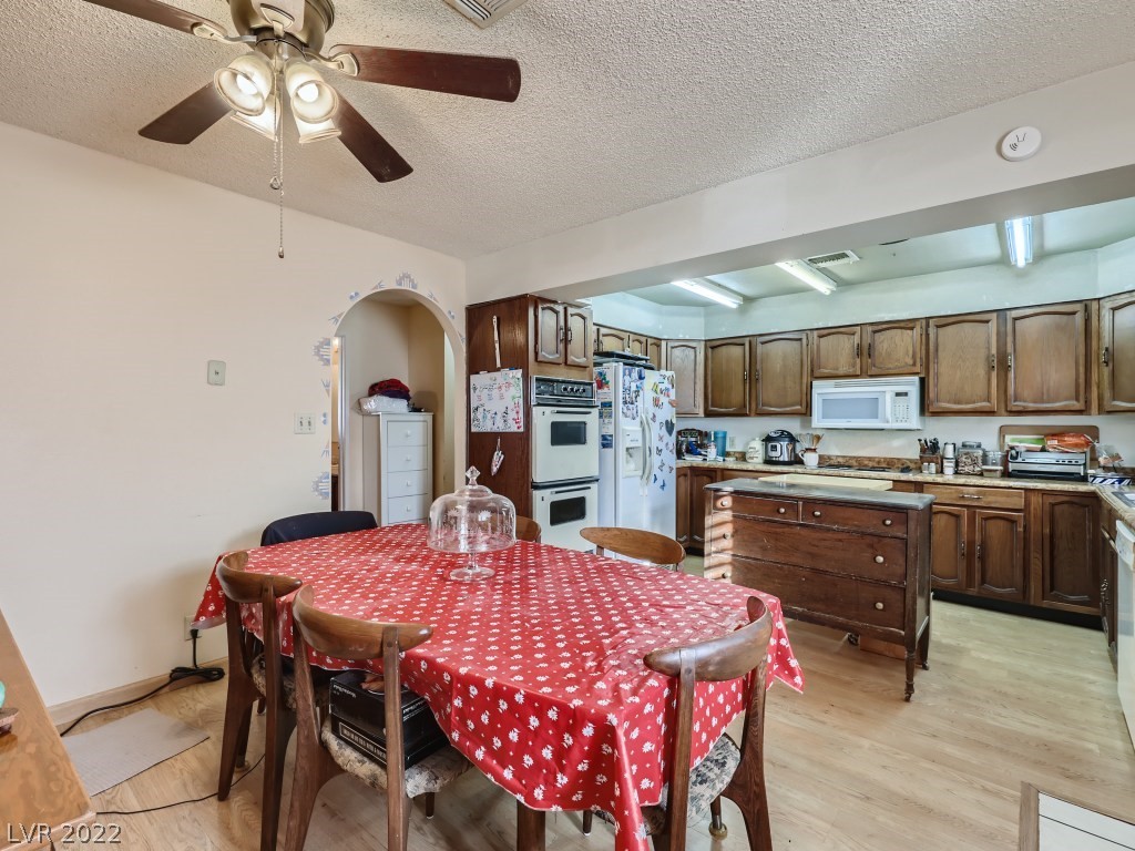 1530 North Ringe Lane Las Vegas, NV 89110 - Photo 8 of 31