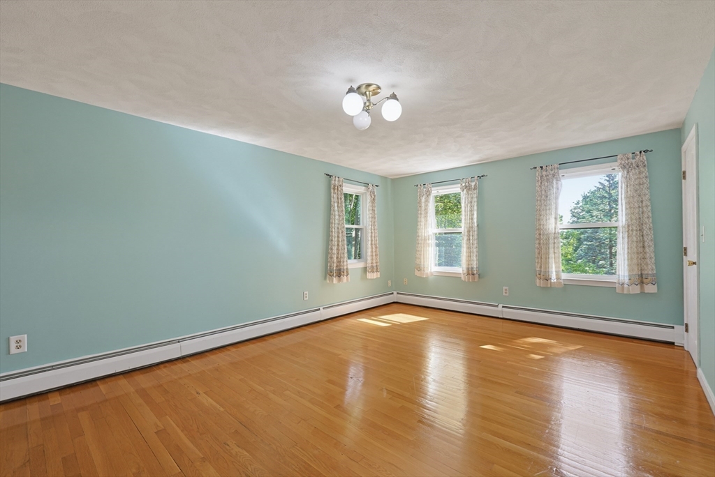 16 Blacksmith Road Cumberland, RI 02864 - Photo 21 of 36