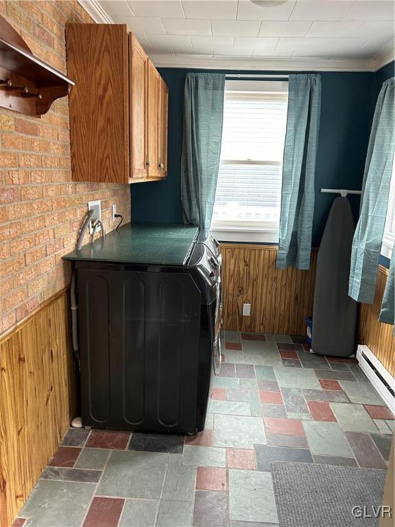 18 Repsher Road Bangor, PA 18013 - Photo 18 of 23 a view of entryway with a bathtub