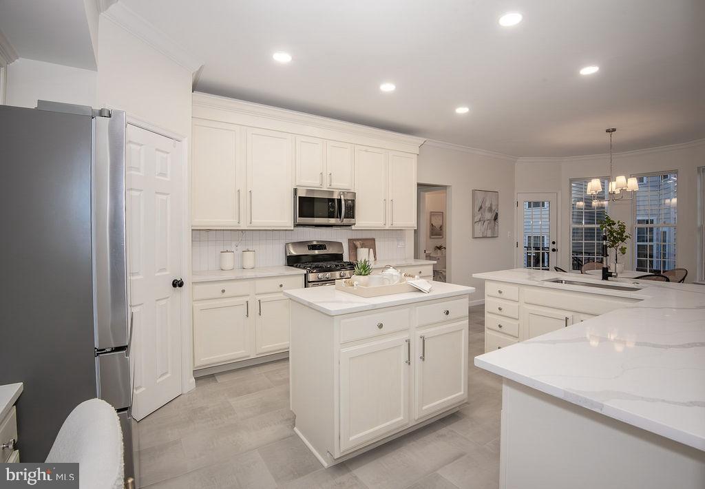 4183 Whitlow Place Chantilly, VA 20151 - Photo 13 of 68