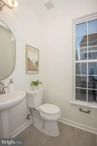 $1,000,000 | 4183 Whitlow Place, Chantilly, VA 20151