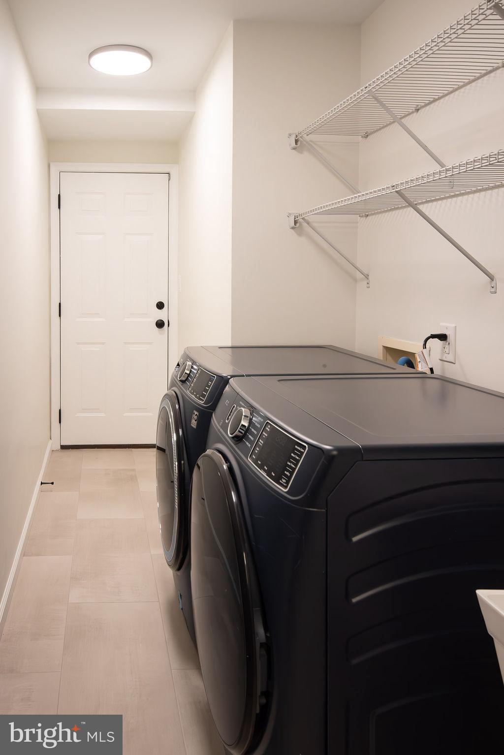 4183 Whitlow Place Chantilly, VA 20151 - Photo 24 of 68