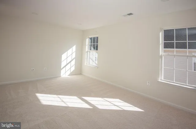 $1,000,000 | 4183 Whitlow Place, Chantilly, VA 20151