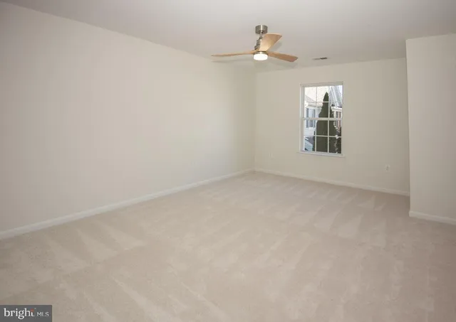 $1,000,000 | 4183 Whitlow Place, Chantilly, VA 20151