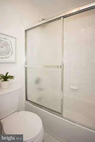 $1,000,000 | 4183 Whitlow Place, Chantilly, VA 20151